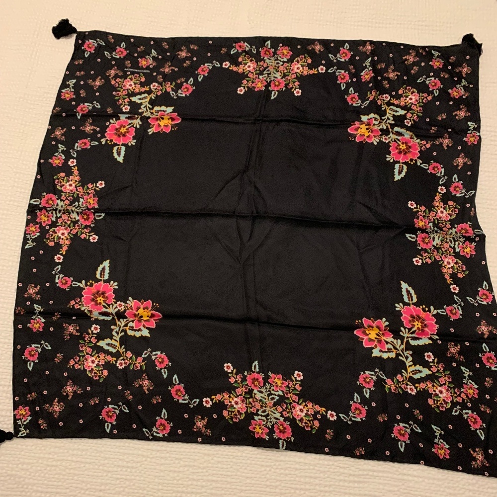 Silk Scarf Black, Red Rebecca Minkoff